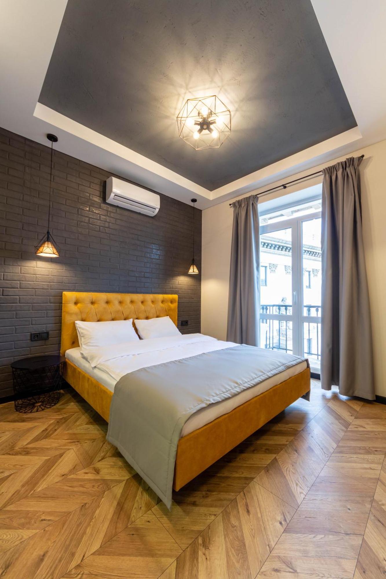 Self Check-In Apartments Kyiv Exterior photo